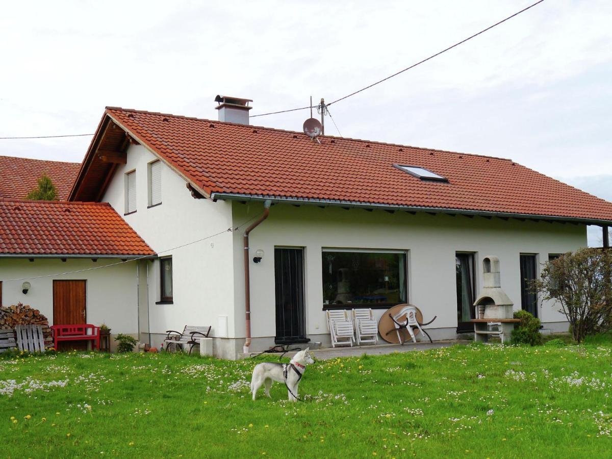 Cosy Apartment In Allg U With Garden Oy-Mittelberg Exterior photo
